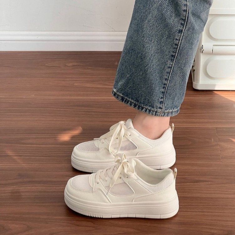 Women's sneakers with comfortable cushioning and breathable mesh structure Mune Fashion