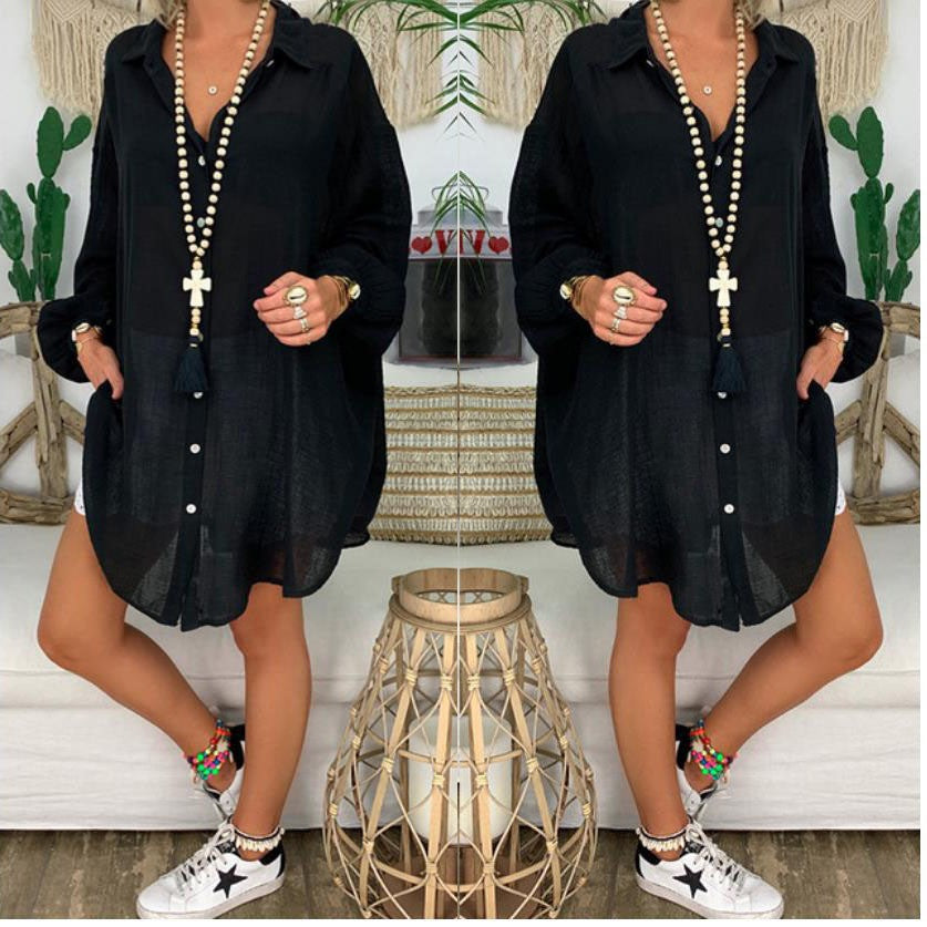 Women’s lightweight linen tunic with knot front and lace shorts Mune Fashion