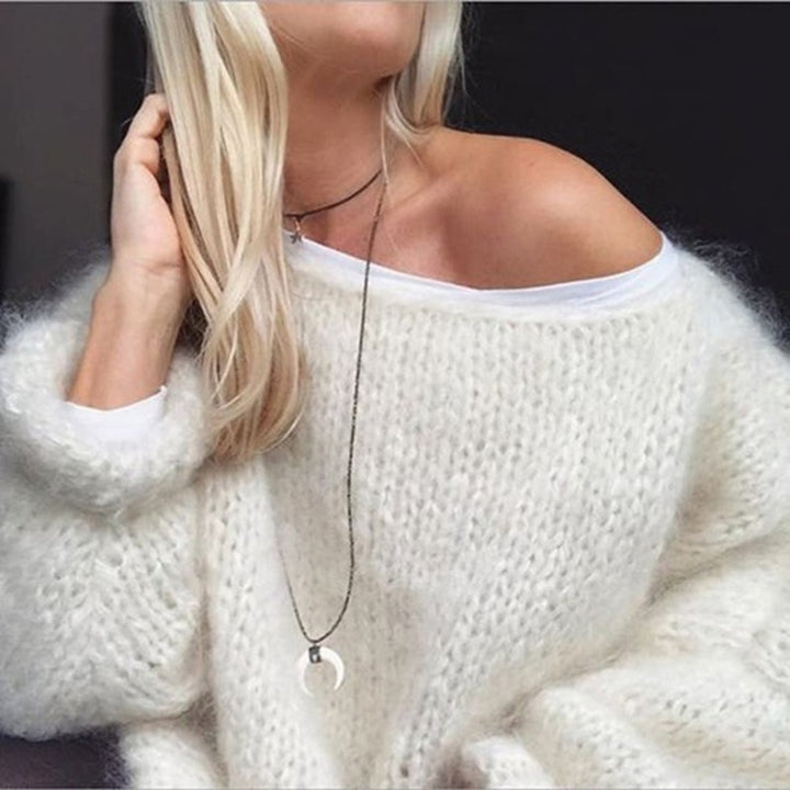 Women's Short Cut Fluffy Chunky Knit Sweater with Dropped Shoulder Mune Fashion