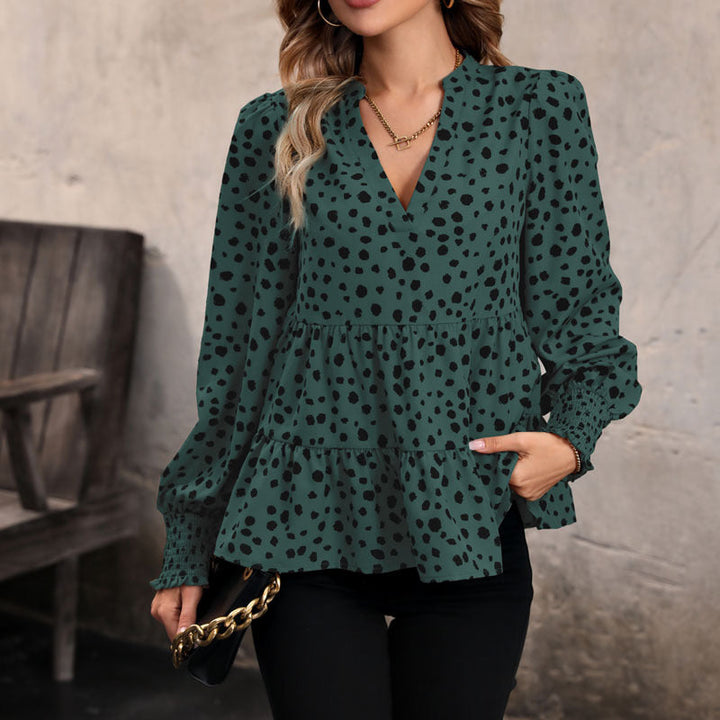 Women's gathered tiered blouse with V-neck and smoked sleeves Mune Fashion