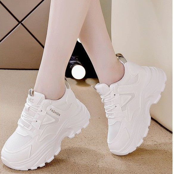 Women Sporty Sneakers with Breathable Mesh Upper and Cushioned Sole Mune Fashion
