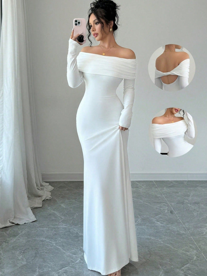 Ladies Elegant and form-fitting Off-Shoulder Maxi Dress with long sleeves Mune Fashion