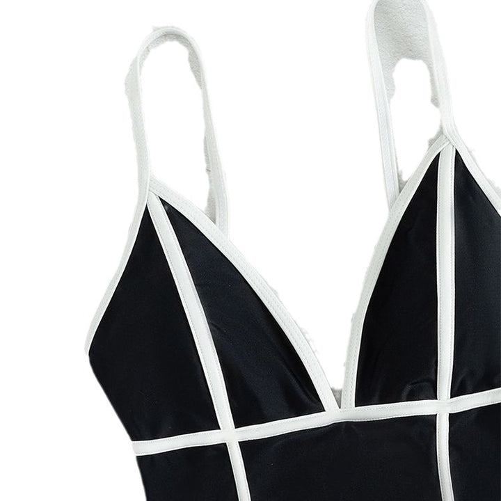 Women's elegant swimsuit with contrast seams Mune Fashion