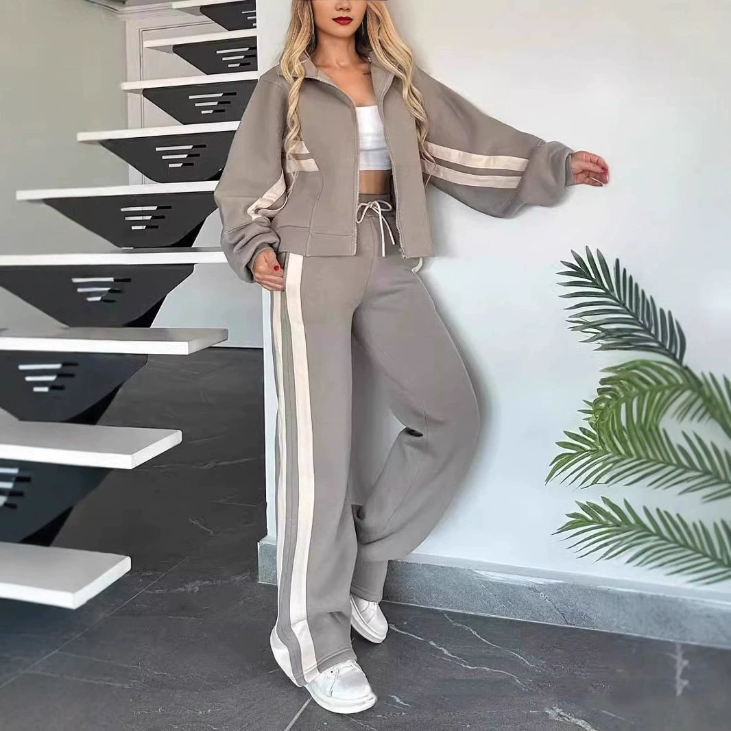 Women's athletic two-piece set made of French Terry with zipper cropped jacket and wide high-waist jogger Mune Fashion