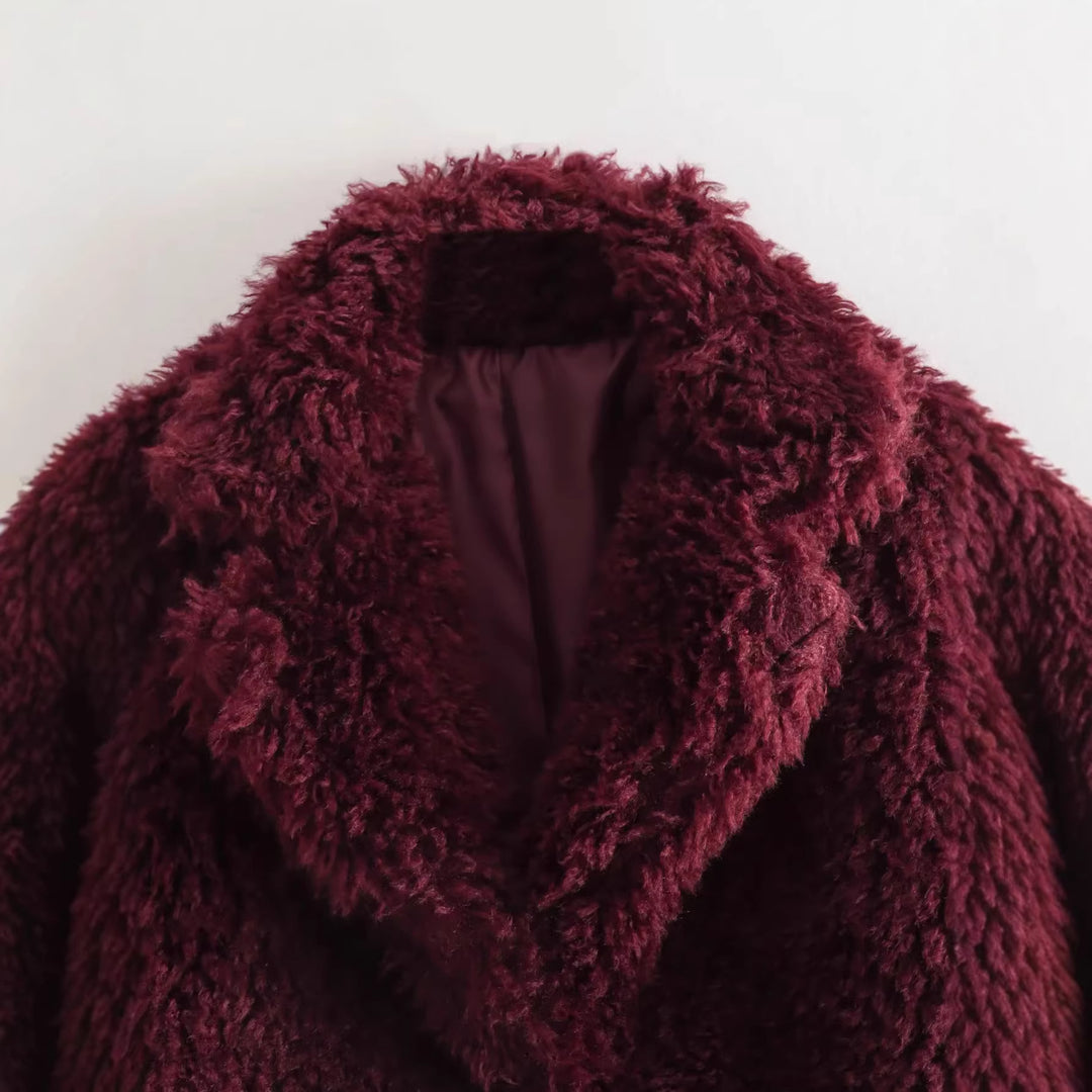 Women's short-cut teddy jacket with large lapel collar and padded lining Mune Fashion