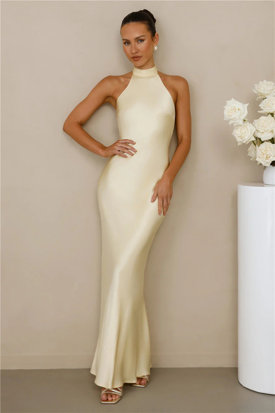 Women's Elegant Satin Maxi Dress with High Neck and Body-Hugging Cut Mune Fashion