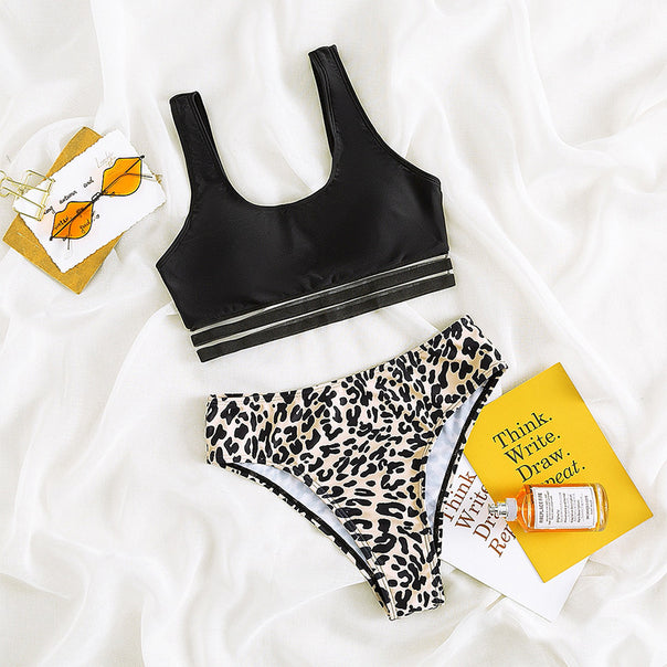 Women's sport bikini with ergonomic fit and elegant leo pattern Mune Fashion