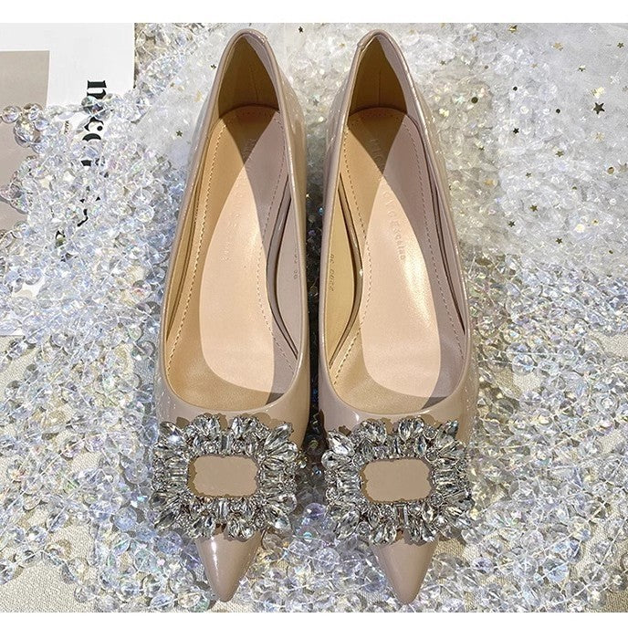 Ladies pointed-toe patent flats with cut crystal buckle Mune Fashion