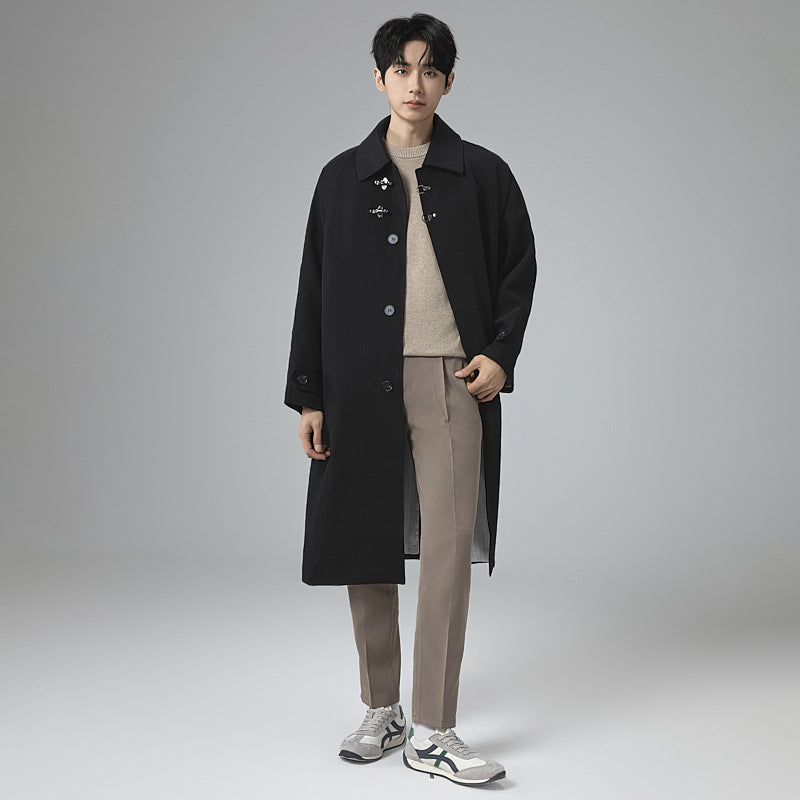 Men's long-cut coat in modern duffle style with toggle fastenings and striped interior lining Mune Fashion