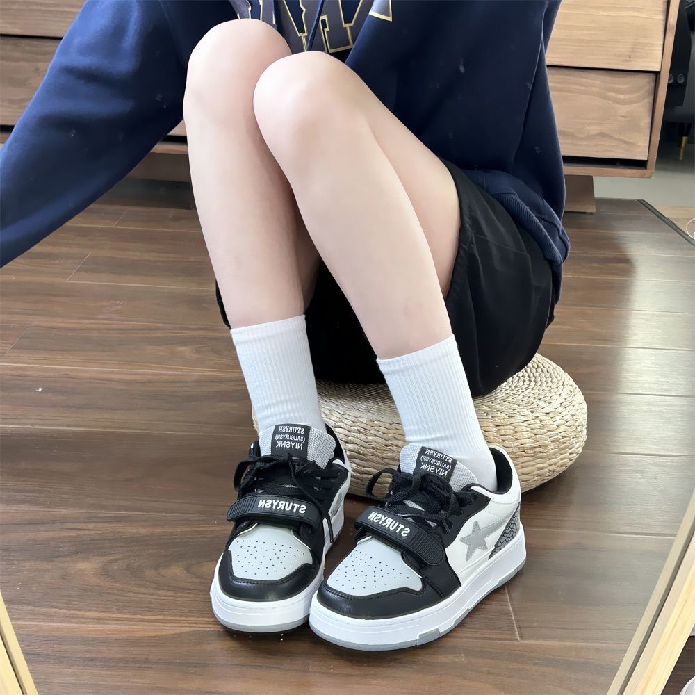 Women's sneakers with double Velcro fastening and breathable upper material structure Mune Fashion