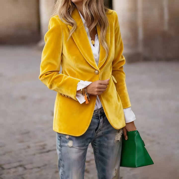 Women's Tailored Velvet Blazer with Notched Lapels and Decorative Buttons Drune