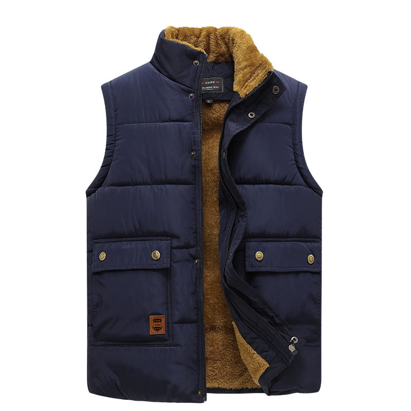 Men's sleeveless thermo quilted vest with cozy teddy inner lining and patch pockets
