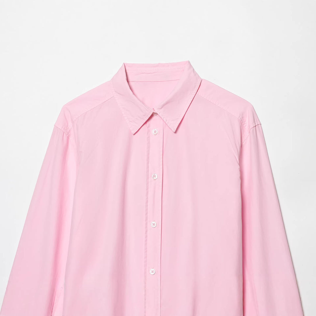 Ladies an oversized shirt blouse with Kent collar, concealed button placket and wide drop shoulder sleeve Fashion