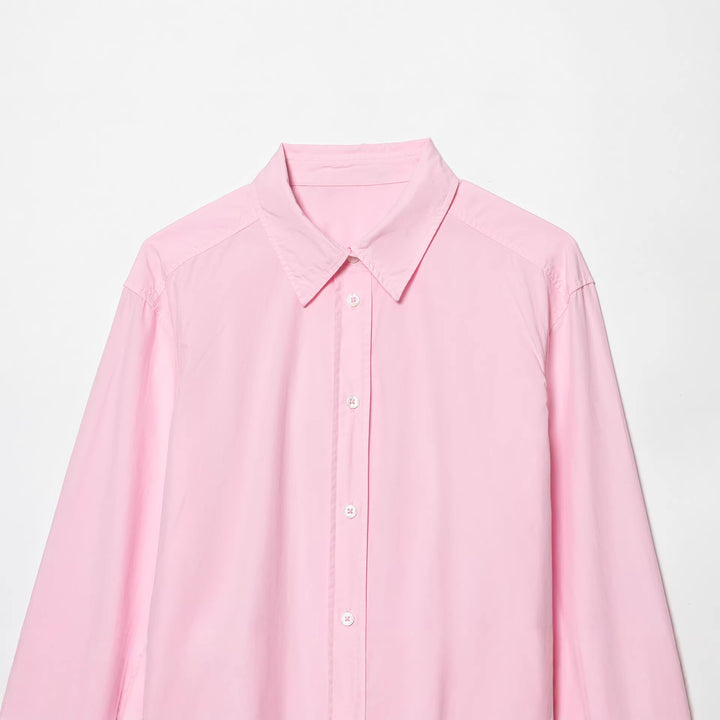Ladies an oversized shirt blouse with Kent collar, concealed button placket and wide drop shoulder sleeve Fashion