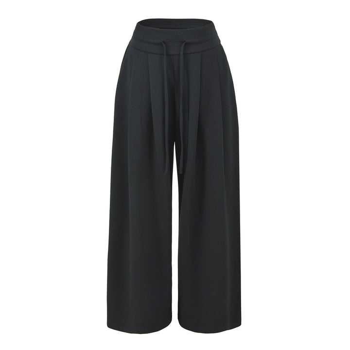 Women's wide culotte sweatpants with high waistband, drawstring and dividing seams