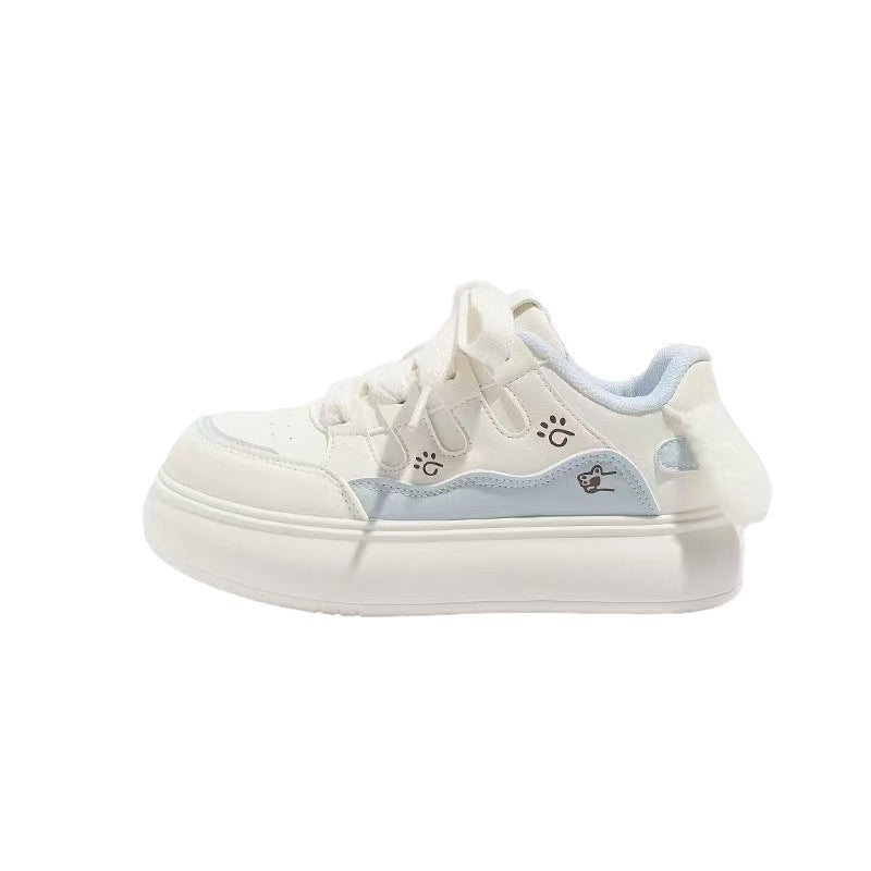 Ladies' lace-up sneakers with playful animal motifs and comfortable cushioning Mune Fashion