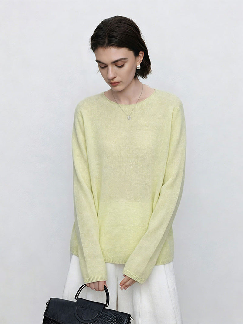Women's fine round neck sweater made of soft fine knit with straight cut Mune Fashion
