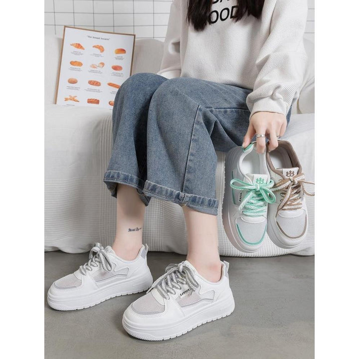 Ladies sporty sneakers with airy mesh surface and cushioning sole Mune Fashion