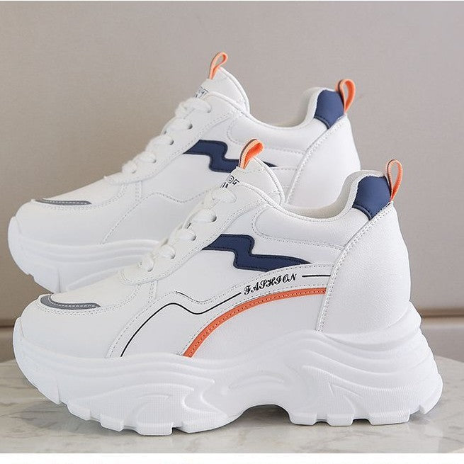 Women's sporty sneakers with cushioned profile sole and breathable upper material structure Mune Fashion
