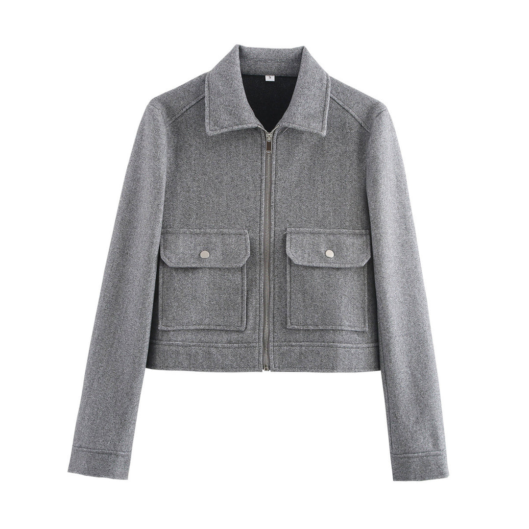 Women short cut wool mix jacket with shirt collar, zipper and patch flap pockets Mune Fashion