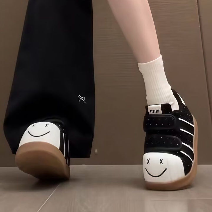 Women's Comfortable Sneakers with Practical Velcro Closures and Casual Design Mune Fashion