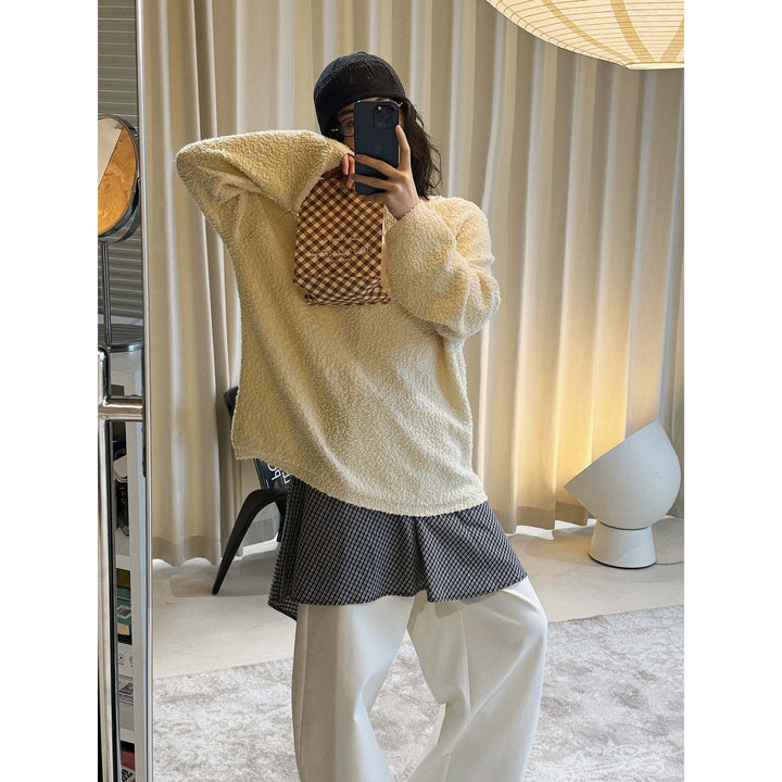 Women Fluffy Boucle Sweater in Oversize Cut Mune Fashion