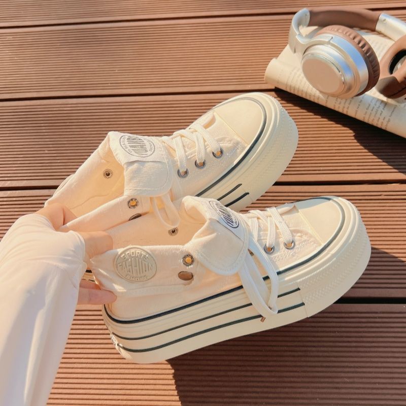 Women Chunky Sneakers with High Platform and Fashionable Lacing System Mune Fashion