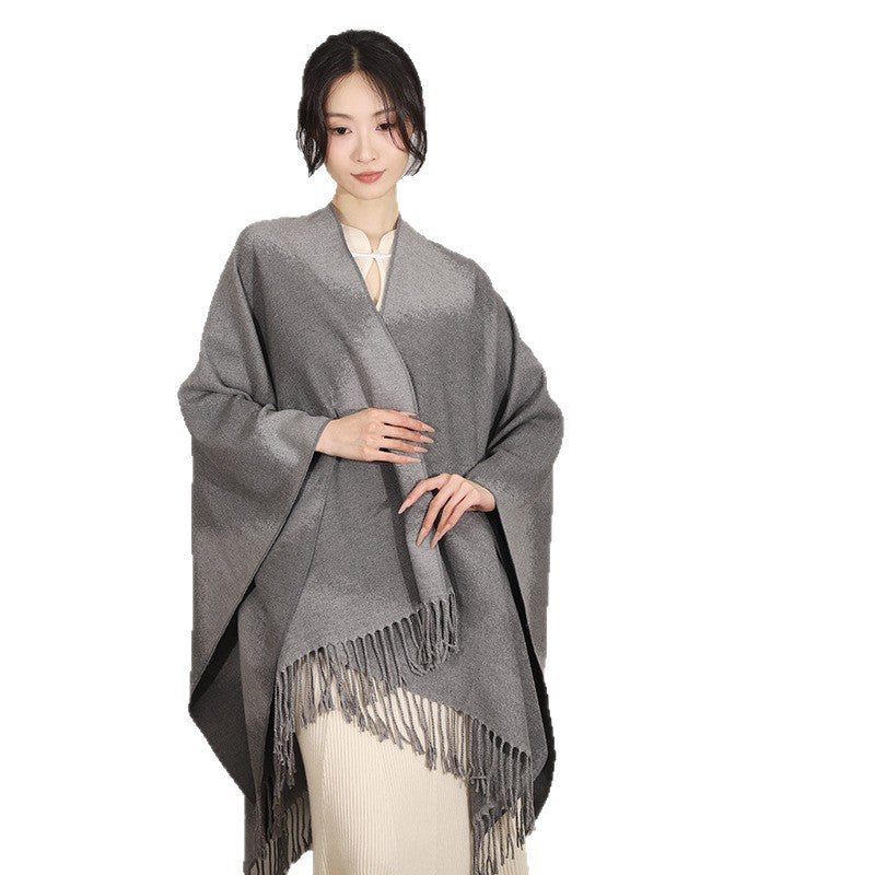 Women Oversized Poncho made of wool blend with washed check and fringe hem Mune Fashion