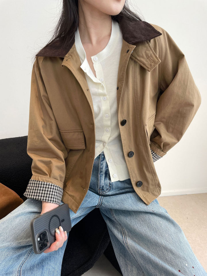 Women's short jacket in worker style with cord collar and patch pockets Mune Fashion