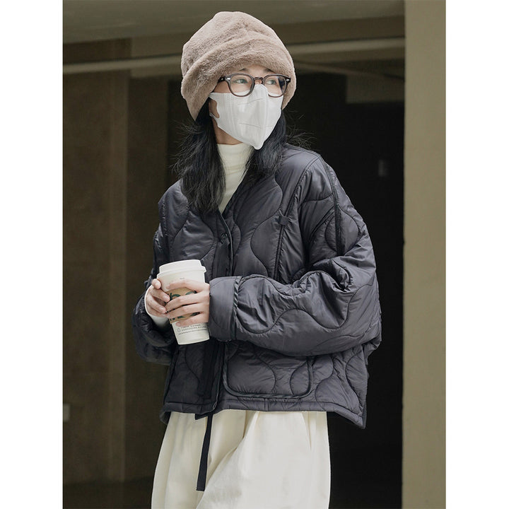 Women Short Cut Quilted Bomber Jacket with Light Padding Mune Fashion