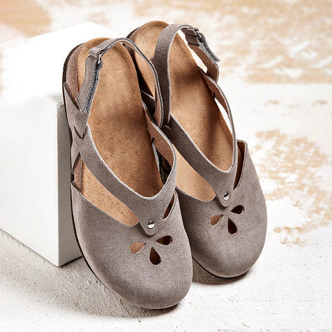Women's closed slingback sandal made of suede with ergonomic cork insole and decorative cutouts Mune Fashion