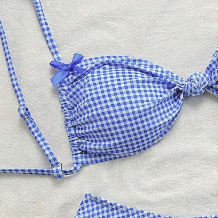 Women's bikini set with ruffle details and adjustable straps Mune Fashion