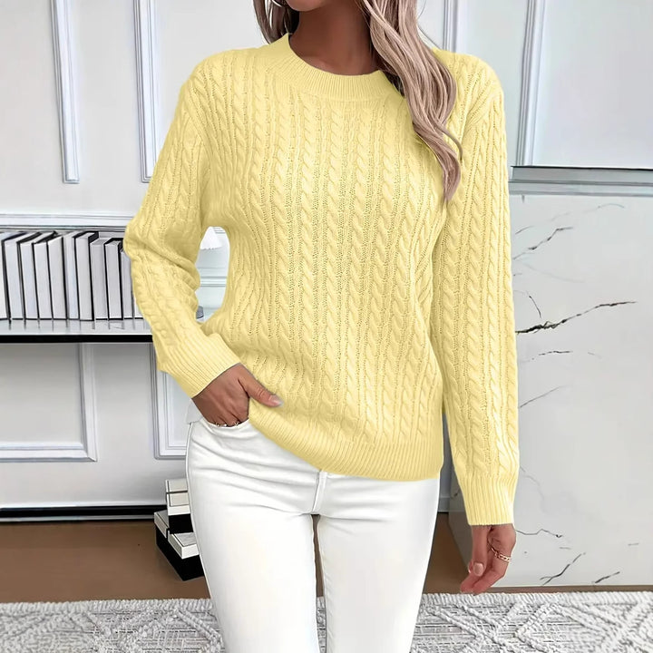 Women's fine knit cable pattern pullover with round neckline and fitted cut Mune Fashion
