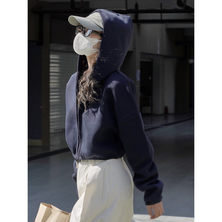 Women short jacket with hood, concealed zipper and elastic hem Mune Fashion