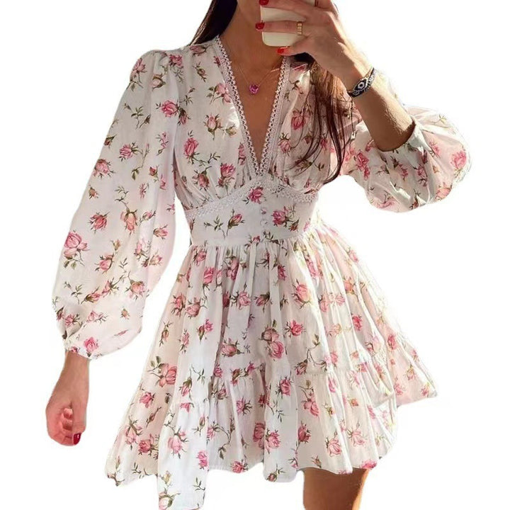 Women Boho floral mini dress with V-neck and puff sleeves Mune Fashion