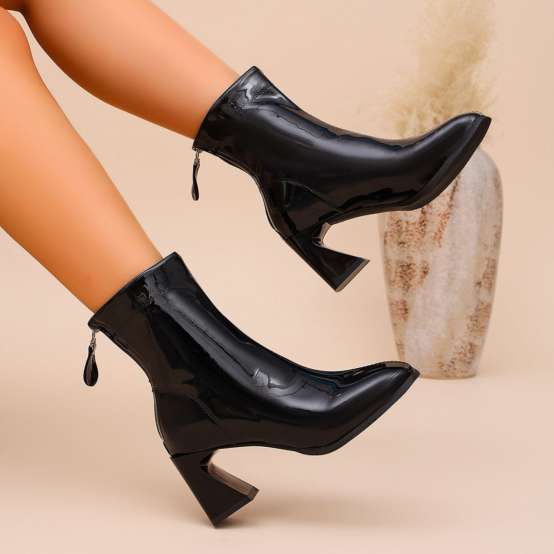 Ladies patent ankle boot with square block heel and ankle-high shaft Mune Fashion