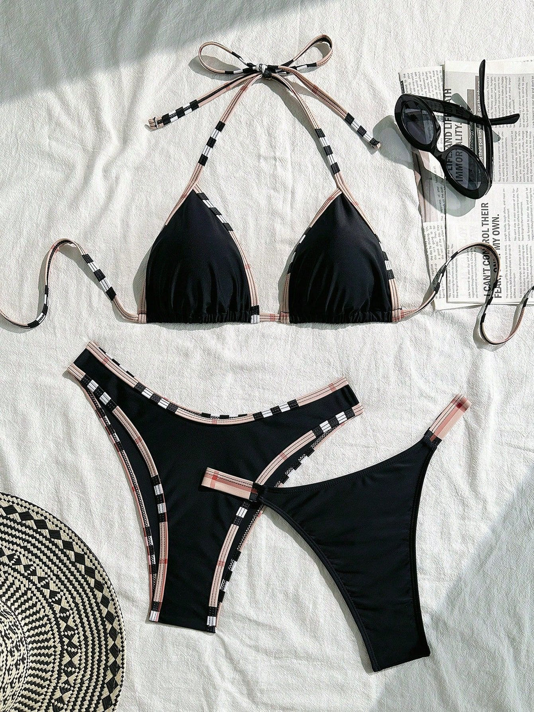 Women's triangle bikini with texture and fashionable accents Mune Fashion