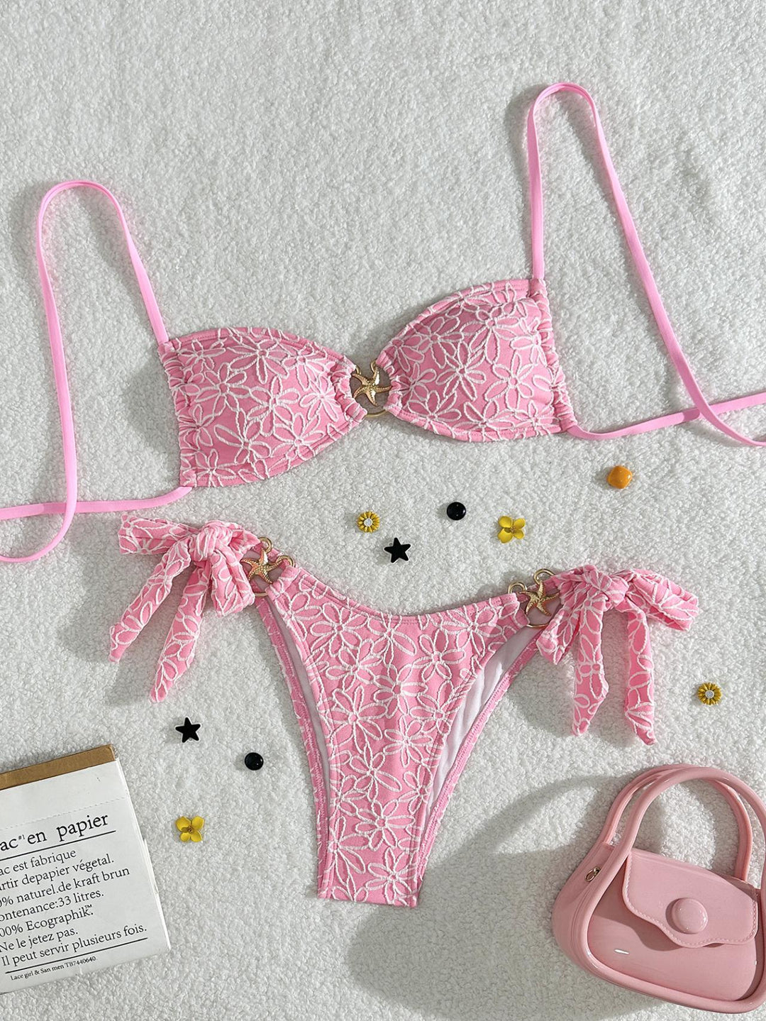 Women's Push-Up Bikini with Playful Flower Accents Mune Fashion