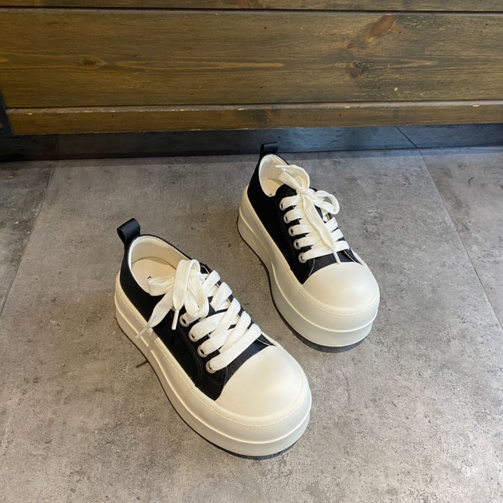 Women’s platform sneaker with robust rubber sole and comfortable cushioning Mune Fashion