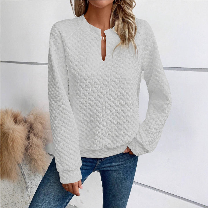 Women's Quilted Sweatshirt with Slit Collar, Diamond Structure and Raglan Sleeves Mune Fashion