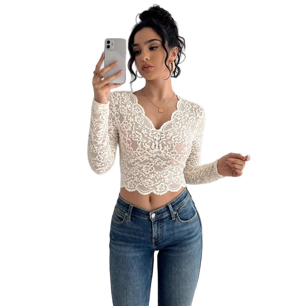 Women’s figure-hugging cropped lace top with V-neck and long sleeves Mune Fashion