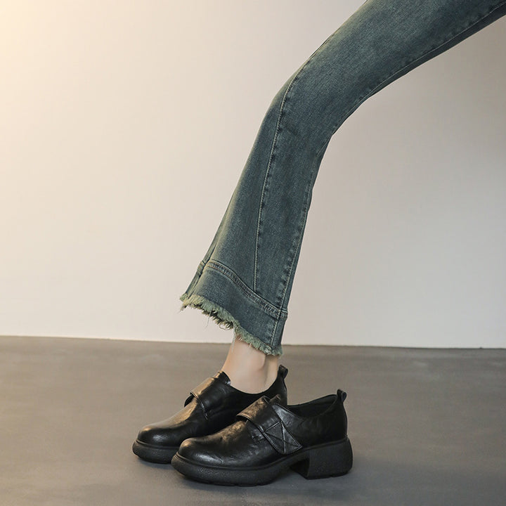 Women's loafer with wide Velcro closure and sculptural plateau block sole Mune Fashion