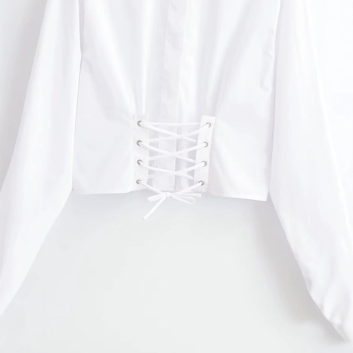 Women’s short blouse with tailored lacing and stand-up collar Drune