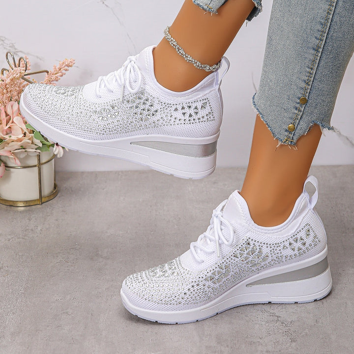 Women's wedge sneaker with breathable knit, padded sock shaft and lightweight platform Mune Fashion