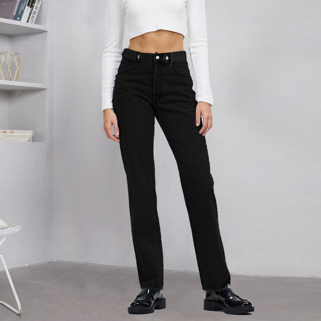 Women high-waisted straight-cut jeans made of rigid denim with raw hem Mune Fashion