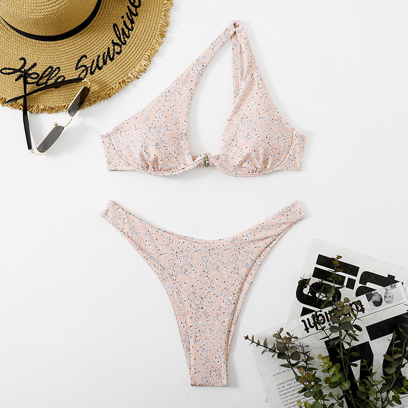 Women's bikini set with modern pattern and comfortable cut Mune Fashion