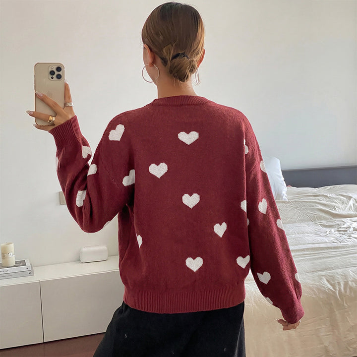 Women's chunky knit sweater with heart intarsia and classic round neckline Mune Fashion