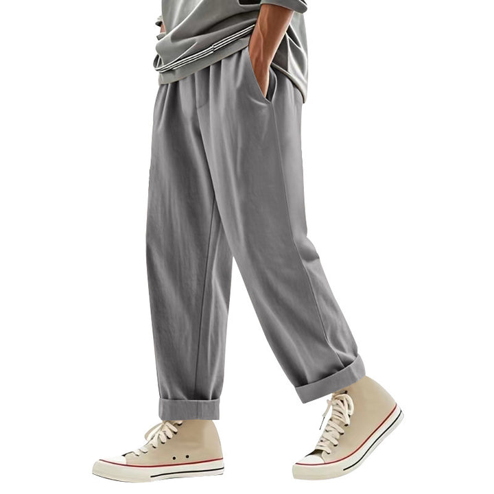 Men's wide pleat chino pants with cuffs, tapered fit and side pockets Mune Fashion