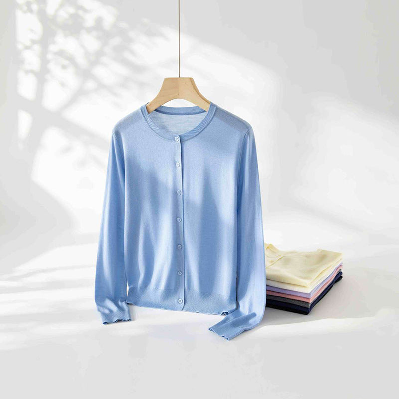 Women's fine knit cardigan with round neckline and button placket Mune Fashion