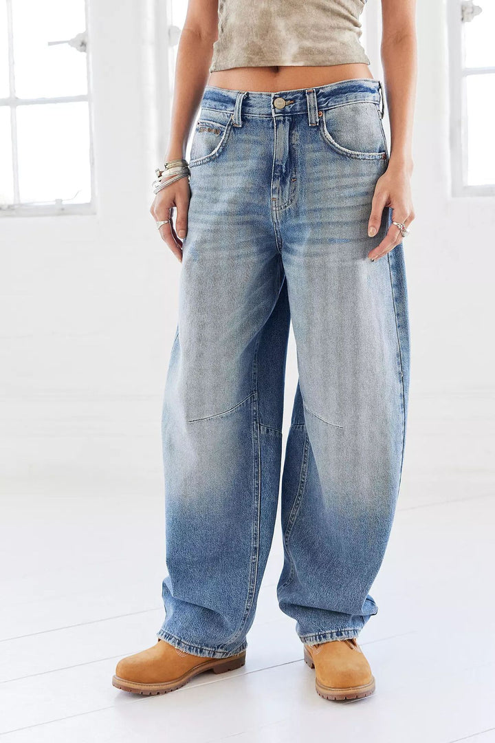 Women's wide low-slung baggy jeans with knee panels and relaxed fit Mune Fashion